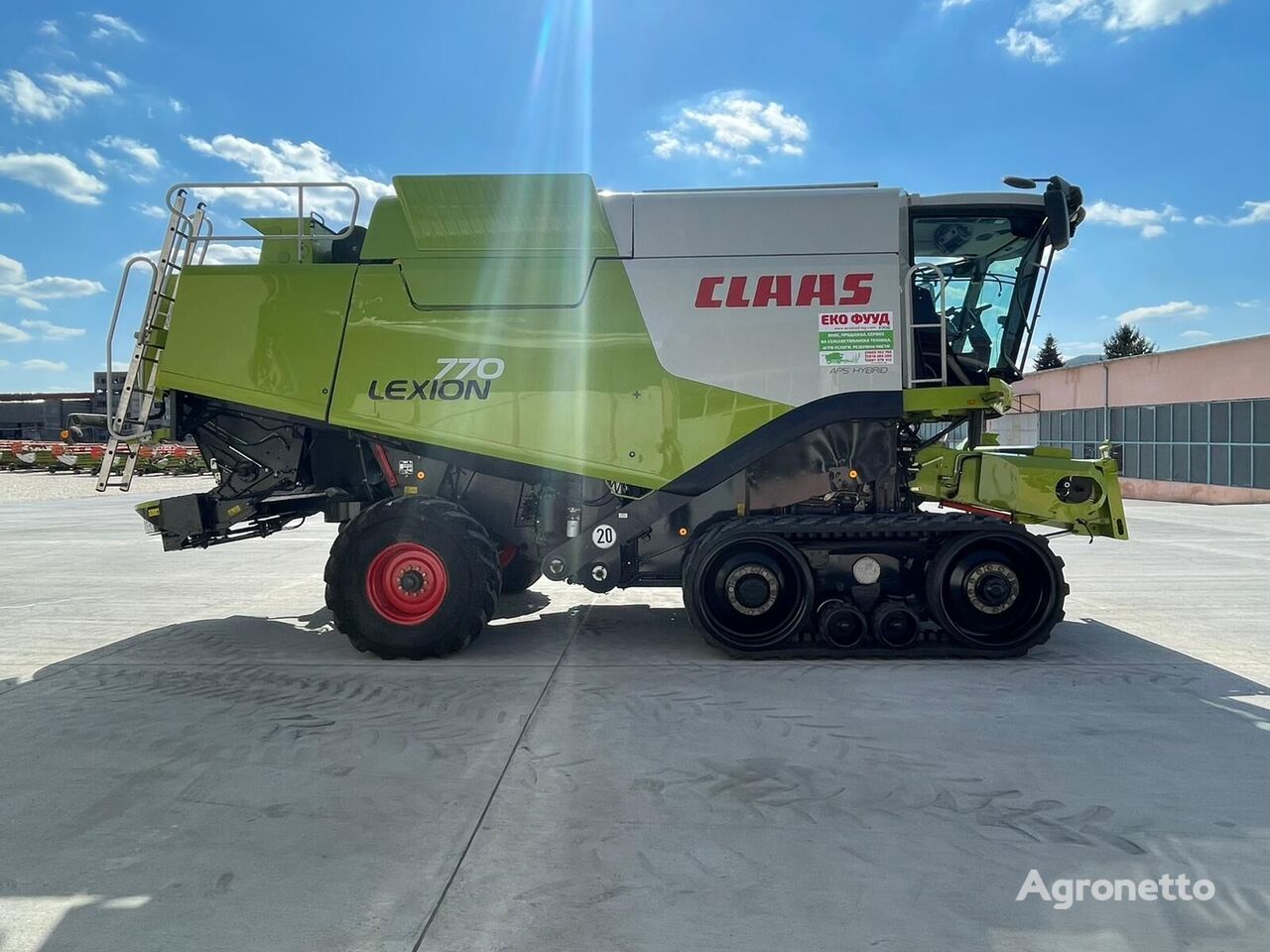 ceifeira-debulhadora Claas Lexion 760 TT